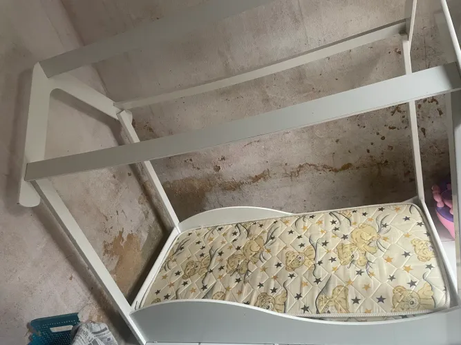 Cama Montessoriana infantil + colchão