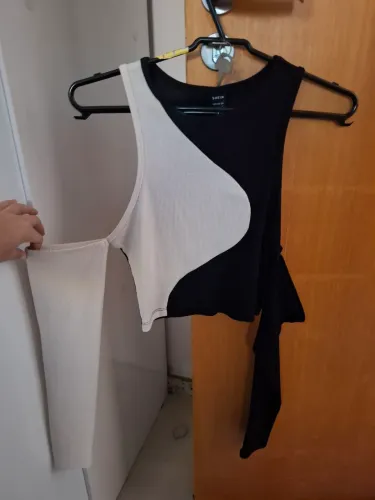 Top SHEIN preto e branco (off-white)