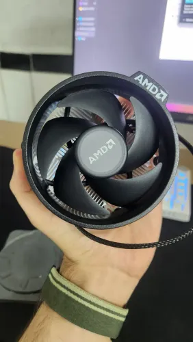 Cooler box amd