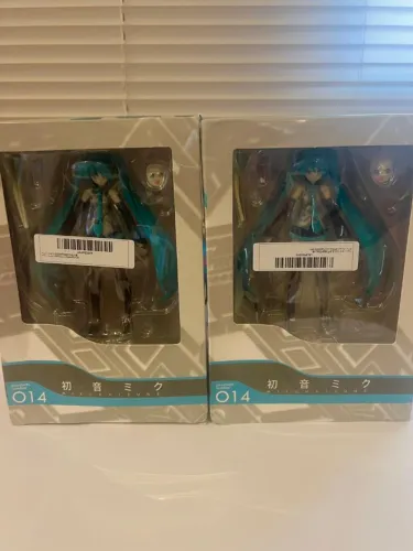 Lote de 2 figures Hatsune Miku bootleg novas na caixa lacrada