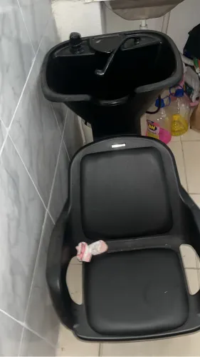Kit lavatório, carrinho auxiliar, e cadeira
