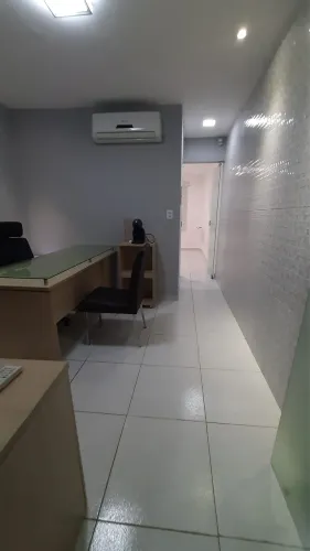Sala comercial para alugar em frente ao NAU em Manaira