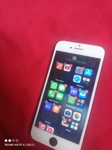 iPhone 8