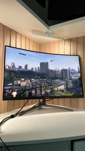 MONITOR AOC AGON 31.5 POLEGADAS 165HZ 