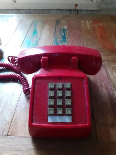 Telefo  Retro 