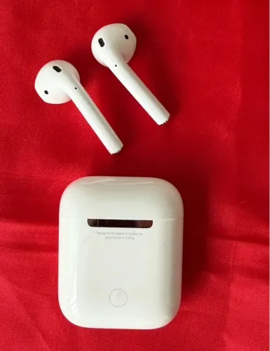 Fone de Ouvido Apple Airpods 1 Sem fio