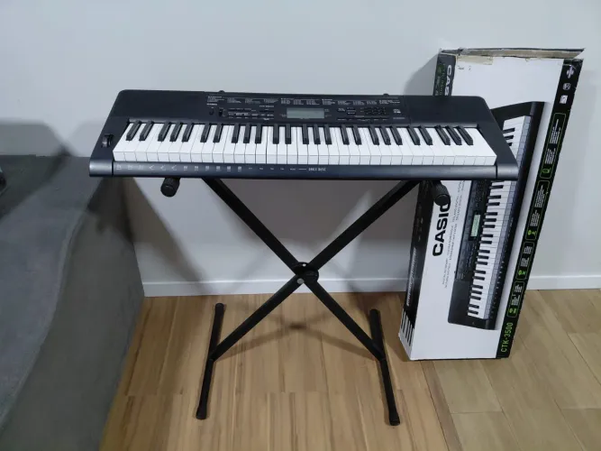 Teclado Casio CTK-3500 com suporte 