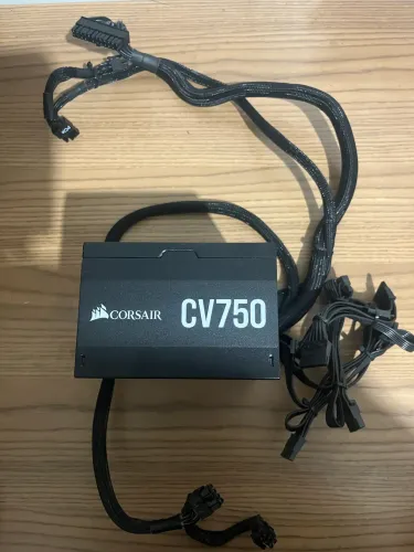 Fonte 750w Corsair 