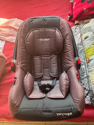 Bebê conforto voyage gama
