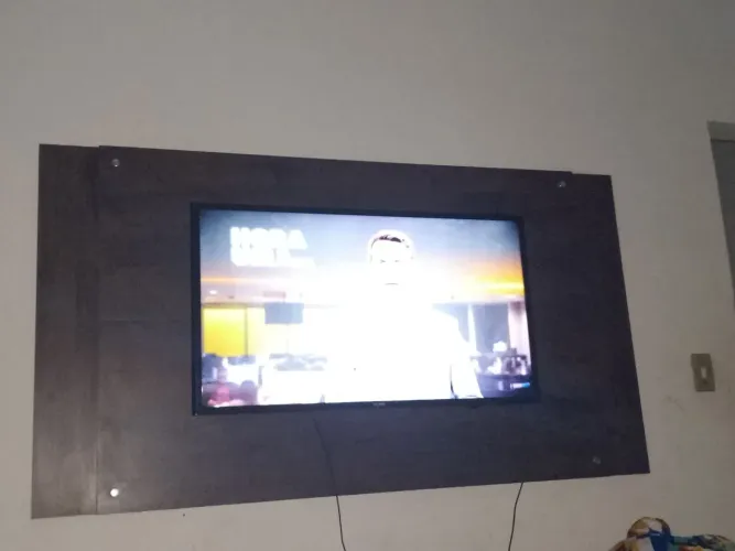 Painel novo, com suporte universal adaptado 160