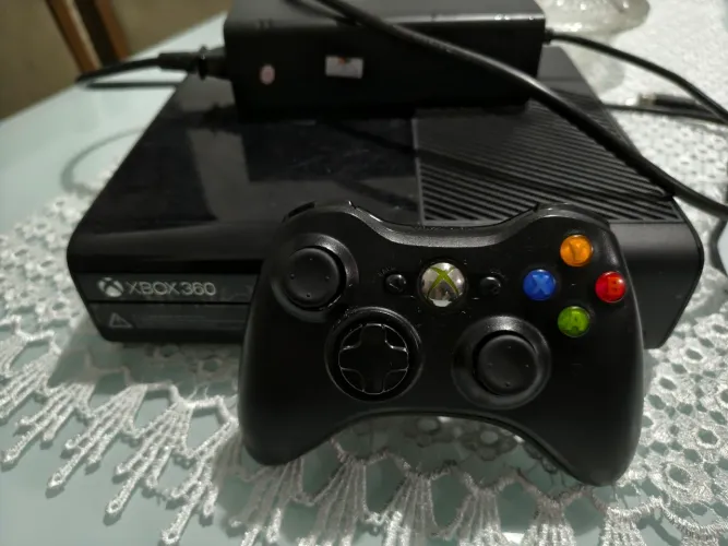 Xbox 360 com mais de 200 jogos desbloqueado 