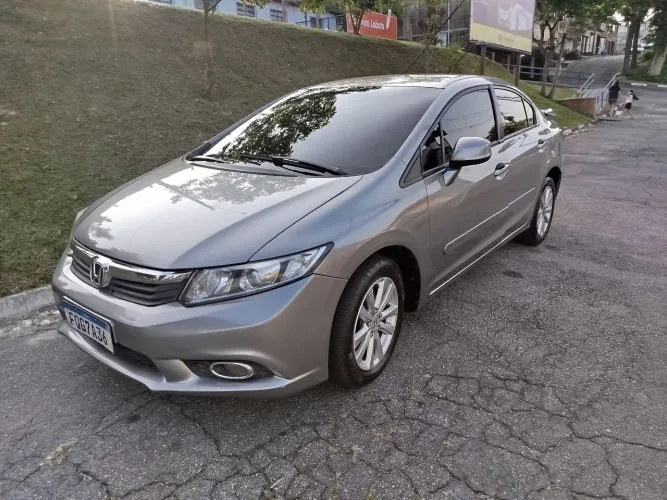 Honda Civic Sedan LXS 1.8/1.8 Flex 16V Aut. 4P 2014