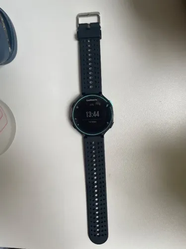 Relógio Garmin Forerunner 235