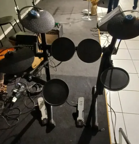Bateria eletronica yamaha dtx400