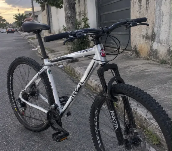 Bicicleta Mazza Fire Aro 29 MTB - Suspensão e Freio a Disco