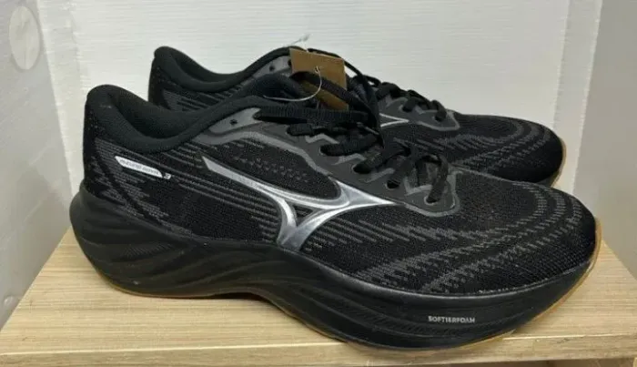 Tênis mizuno tam41 novo