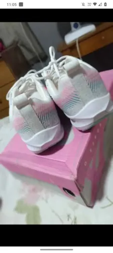 Tênis feminino