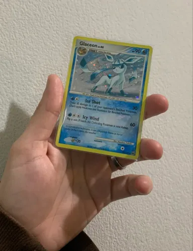 Carta pokemon glaceon