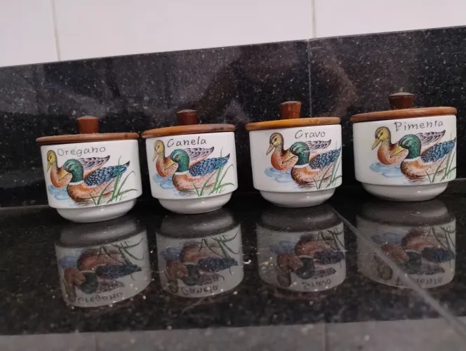4 Porta especiarias em porcelana Schimidt