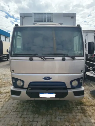FORD CARGO 816 S - BAÚ REFRIGERADO