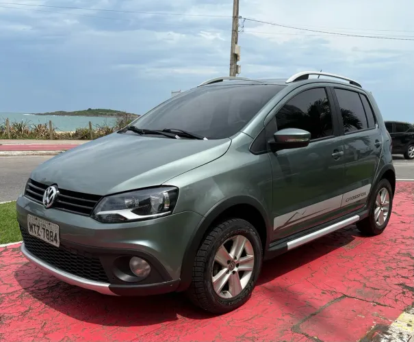 Volkswagen Crossfox 1.6 MI Total Flex 8V 5P 2011