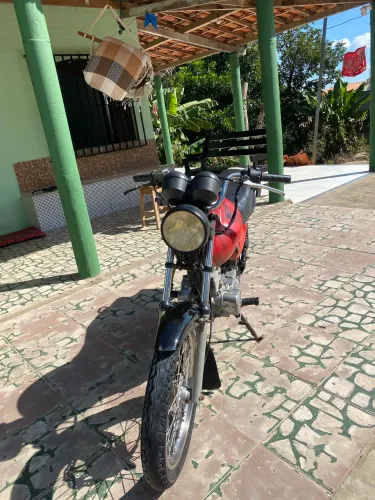 Moto toda boa só pegar e rodar