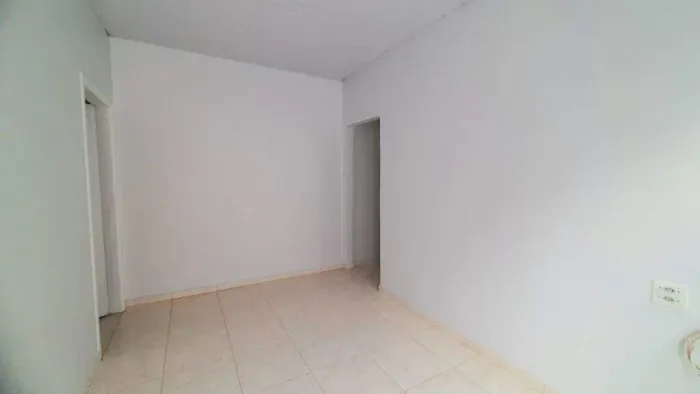 Casa com 2 dormitórios para alugar, 62 m² por R$ 2.080,15/mês - Vila Rezende - Piracicaba/