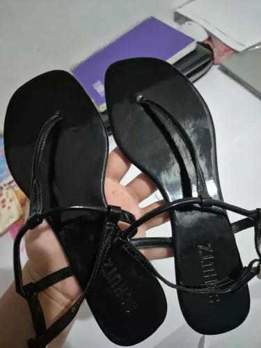 Sandália Shutz preto (SEMINOVA)