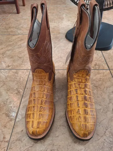 Bota Country Texana Western Cowboy Goyazes Couro Legítimo Jacaré N°41, Nova (Nunca Usada)