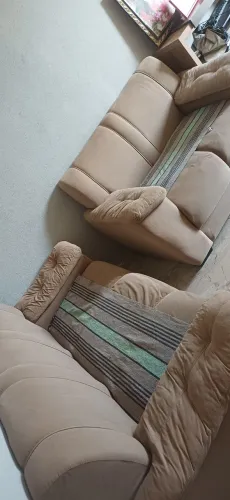 Vendo sofás 2 e 3 lugares em bom estado 