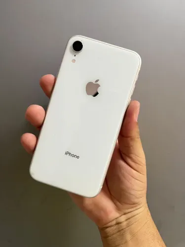 IPHONE XR BRANCO EM ÓTIMO ESTADO