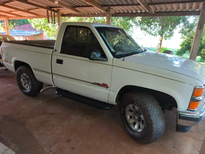 Chevrolet Silverado DLX 4.2 Conquest HD Diesel 2000