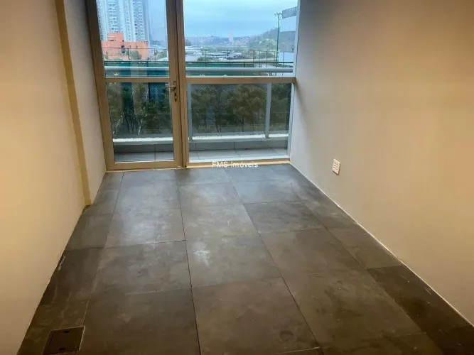 Sala Comercial à Venda ou Locação em São Paulo-SP, Chácara Santo Antônio: 1 sala, 1 banhei