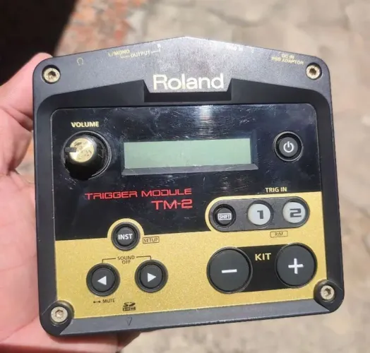 Módulo Roland TM-2