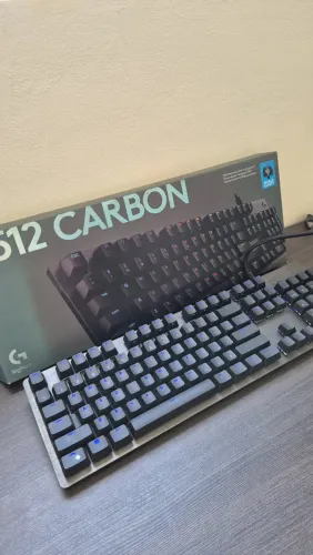 Teclado Gamer Mecânico Logitech G512 Carbon - Switch Blue RGB - Com Detalhes