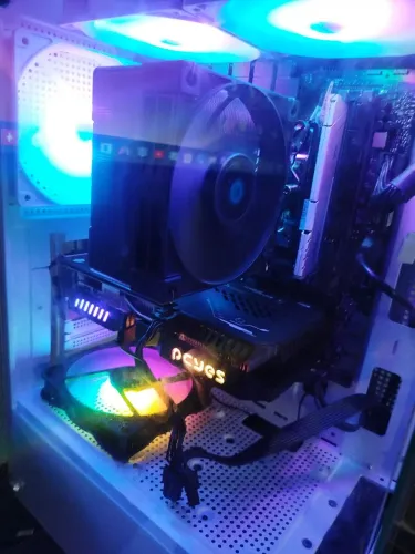 PC Gamer Ryzen 7 8700G + RTX 3050 + 32GB DDR5 + SSD 2TB - R$ 6.000 ?