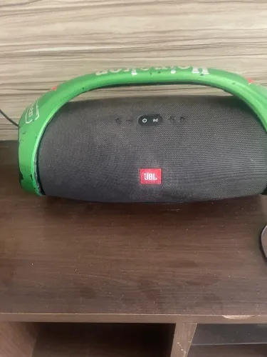 JBL boombox 1