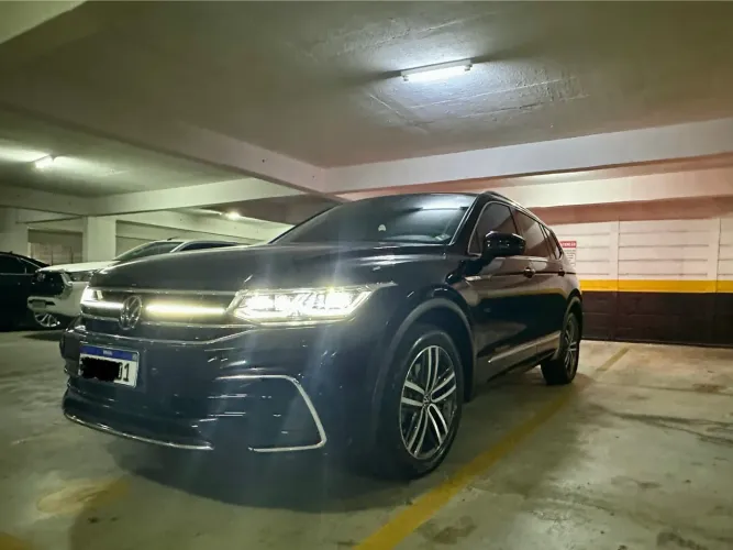 Volkswagen Tiguan Allspac R-line 300 TSI 2.0 2024