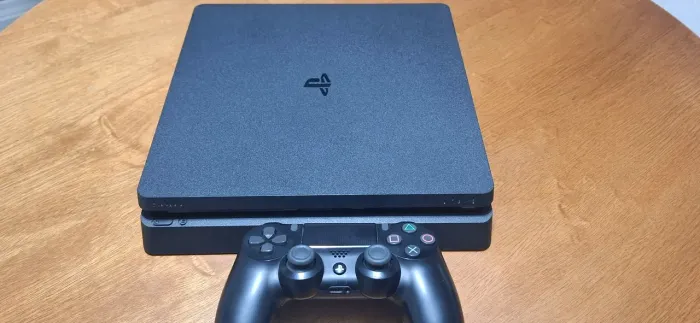 Venda de PlayStation 4 Slim