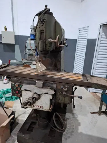 FRESADORA VERTICAL ZEMA FVA 300