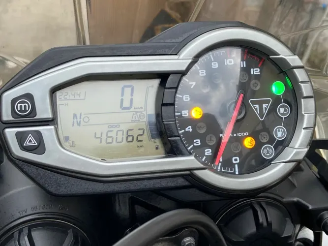 Triumph Tiger 800 XCa. Novíssima