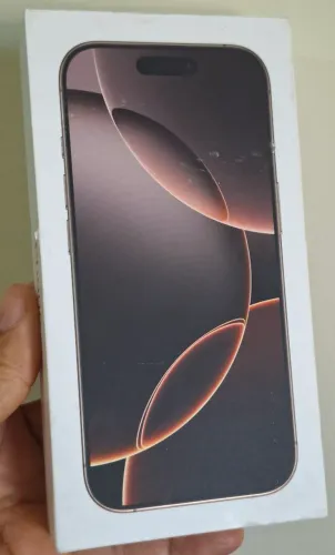 Iphone 16 128gb pro cor titânio na caixa aberta e 2 pelicula e e duas capinhas originais 