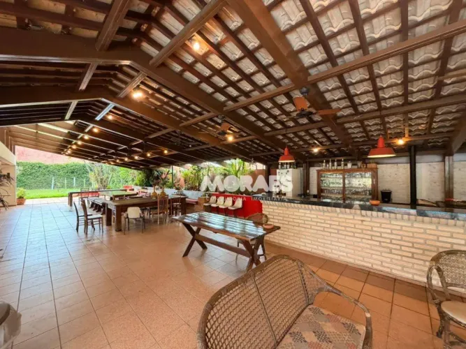 Casa Comercial com 4 quartos, 2 suítes, 5 vagas, 1080 m² - venda por R$ 2.300.000 ou alugu