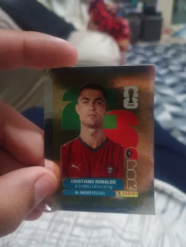 ? Relíquia Incrível: Cristiano Ronaldo Silver Extra Sticker - Copa do Mundo 2026! ?