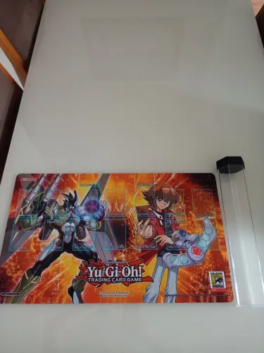 Playmat Yu-Gi-Oh pode ser usado como Mousepad 