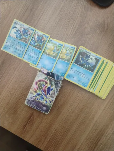 Deck Greninja 2016 com todas as cartas