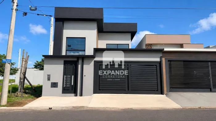 Casa com 2 dormitórios à venda, 99 m² por R$ 690.000,00 - Residencial Ouro Verde - Botucat