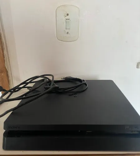 Ps4 slim 500 gb (somente o console)