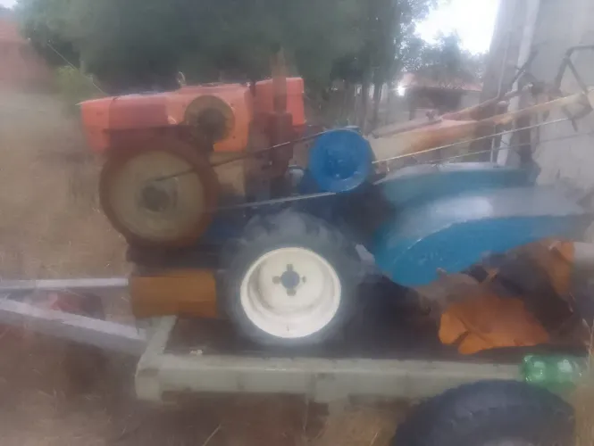 Tobata. 14cv funcionando perfeitamente. Troco por moto