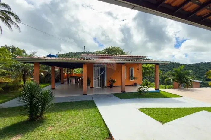 Sítio com 21.530m² em Varzedo - BA